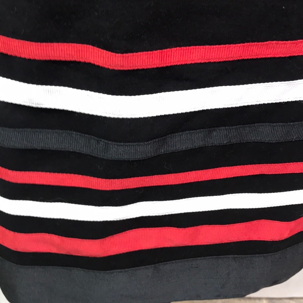 Intriguing Threads Skirt - Picture 2 of 4